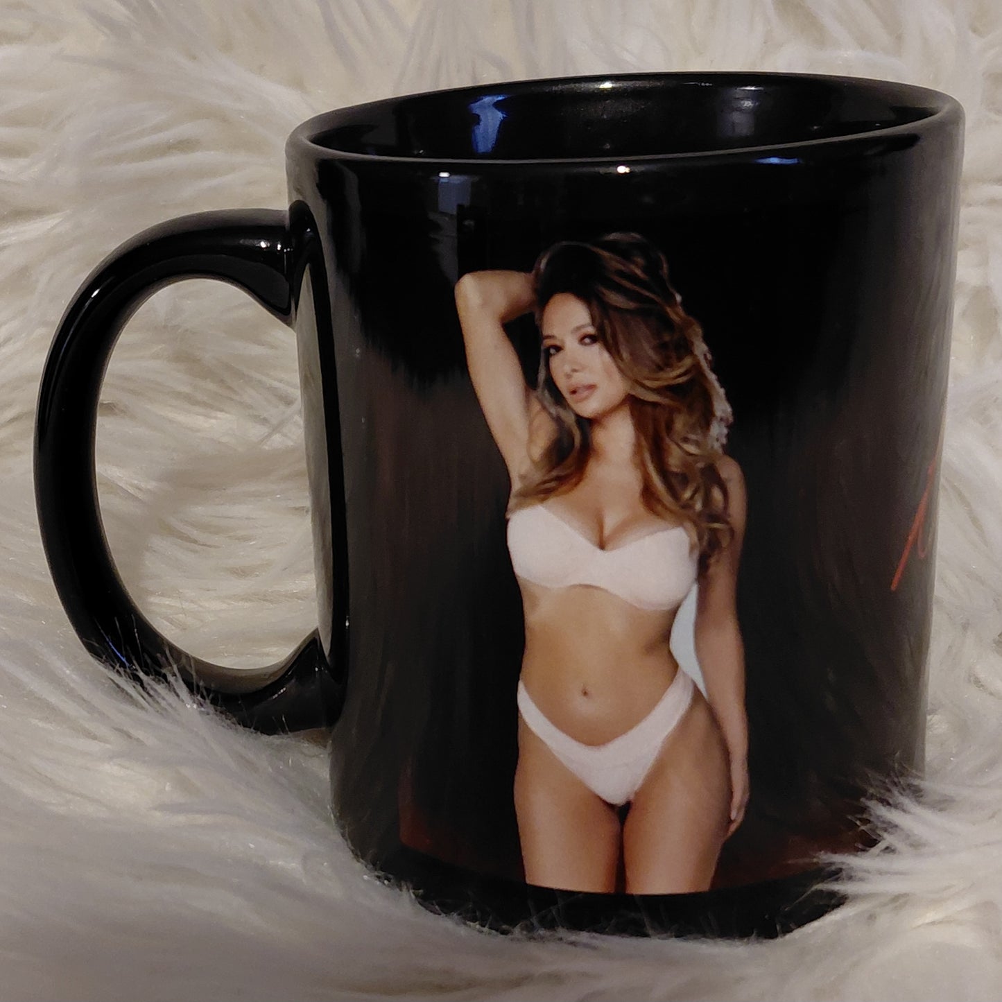 Šalica black Lille white bikini